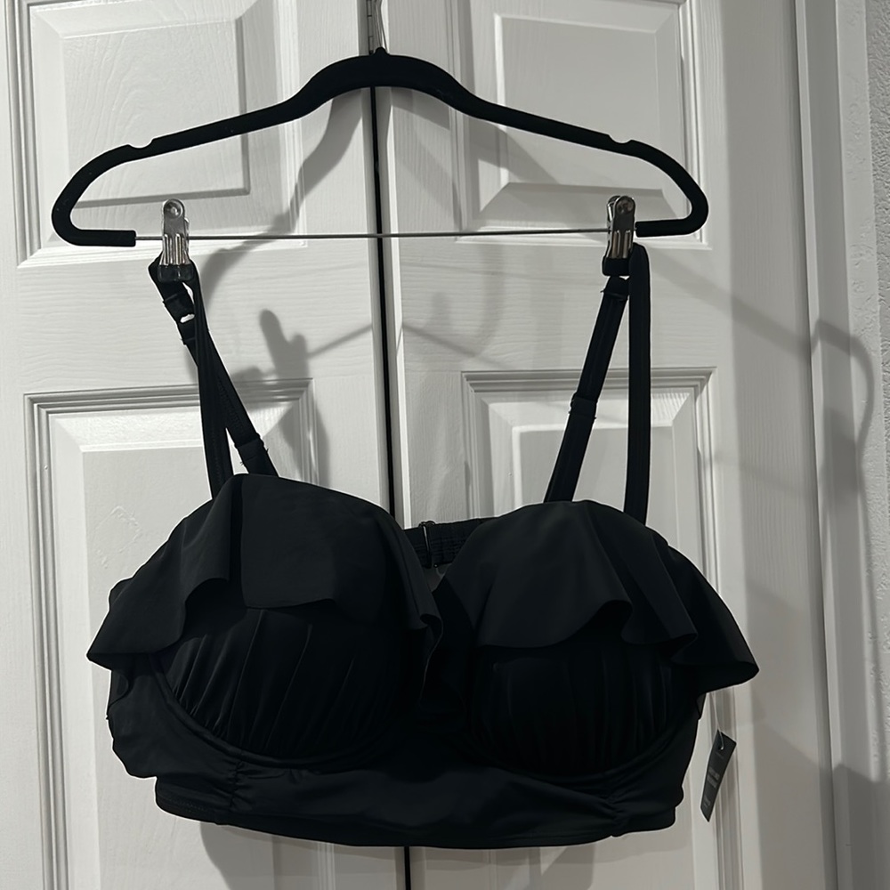 Brand New With Tags Swim Suit Underwire Top from Torrid Size 3-DD/F